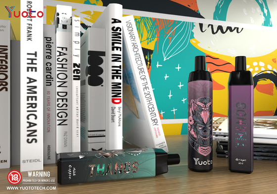 Çin'den Çilek Karpuz Buz 5000 Puffs Tek Kullanımlık Vape Pod Yuoto Thanos Mesh Coil 14ml Ejuice 650mAh Pil