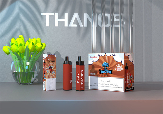 Type C Şarj Edilebilir Yuoto Thanos 5000 Puffs Tek Kullanımlık Vape 14ml E Sıvı 650mAh
