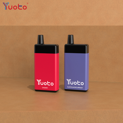 Yuoto 7000'in performansını keşfedin. 900mAh pil ve 7000 puff.